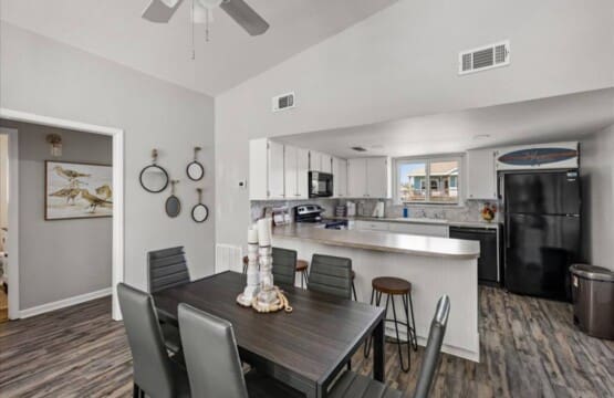 Blue Breezes vacation rental in Jamaica Beach, TX – photo 5