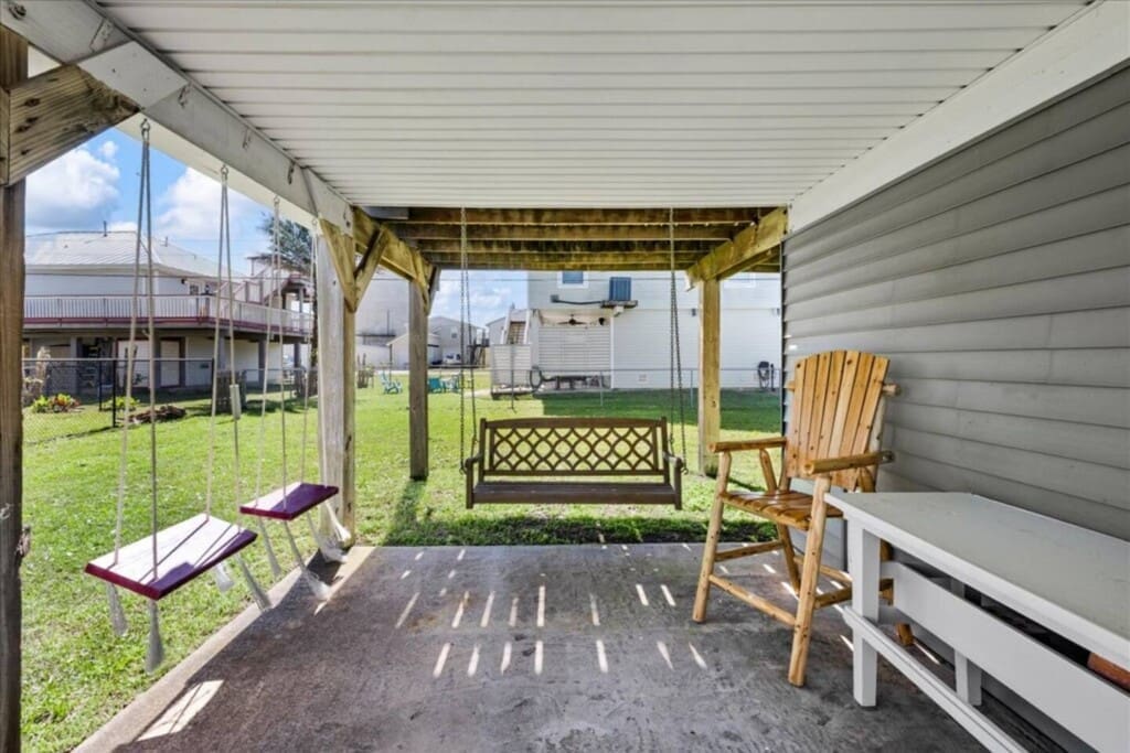 Blue Breezes vacation rental in Jamaica Beach, TX – photo 23
