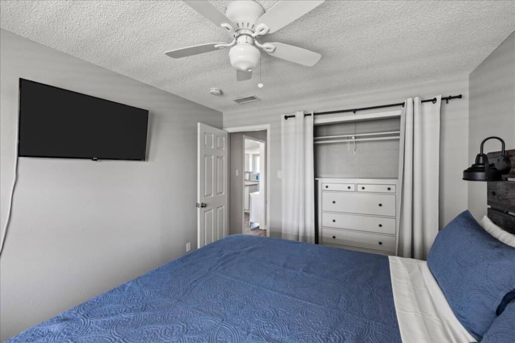 Blue Breezes vacation rental in Jamaica Beach, TX – photo 37