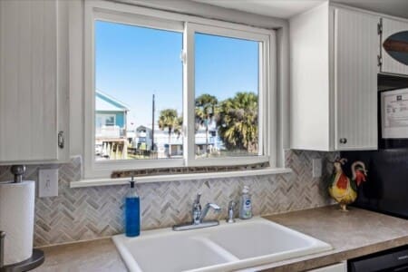 Blue Breezes vacation rental in Jamaica Beach, TX – photo 39